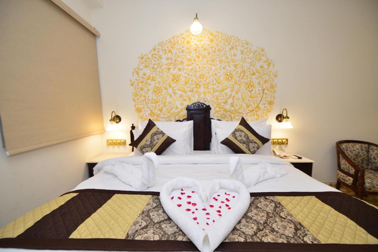 Nirbana Palace - A Heritage Hotel And Spa Jaipur Extérieur photo