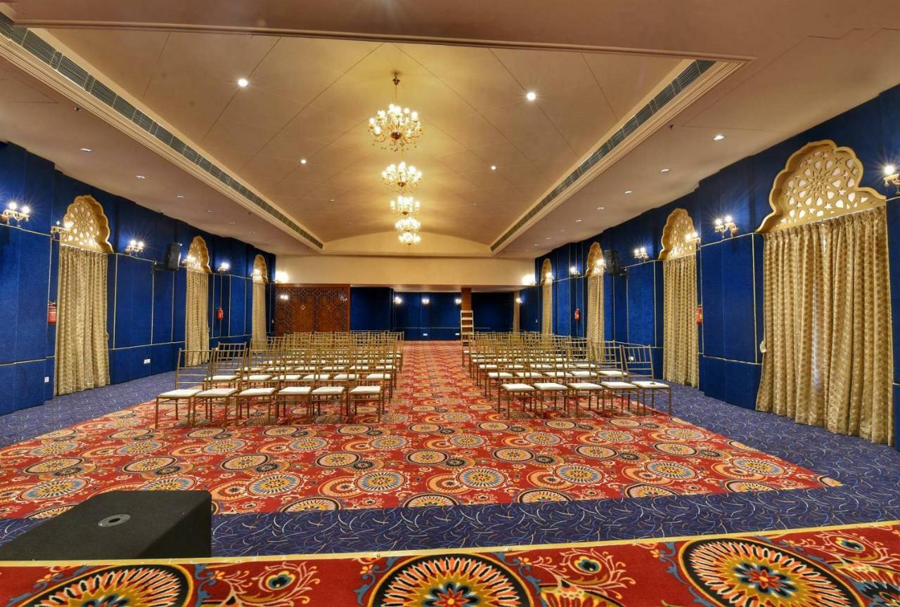 Nirbana Palace - A Heritage Hotel And Spa Jaipur Extérieur photo