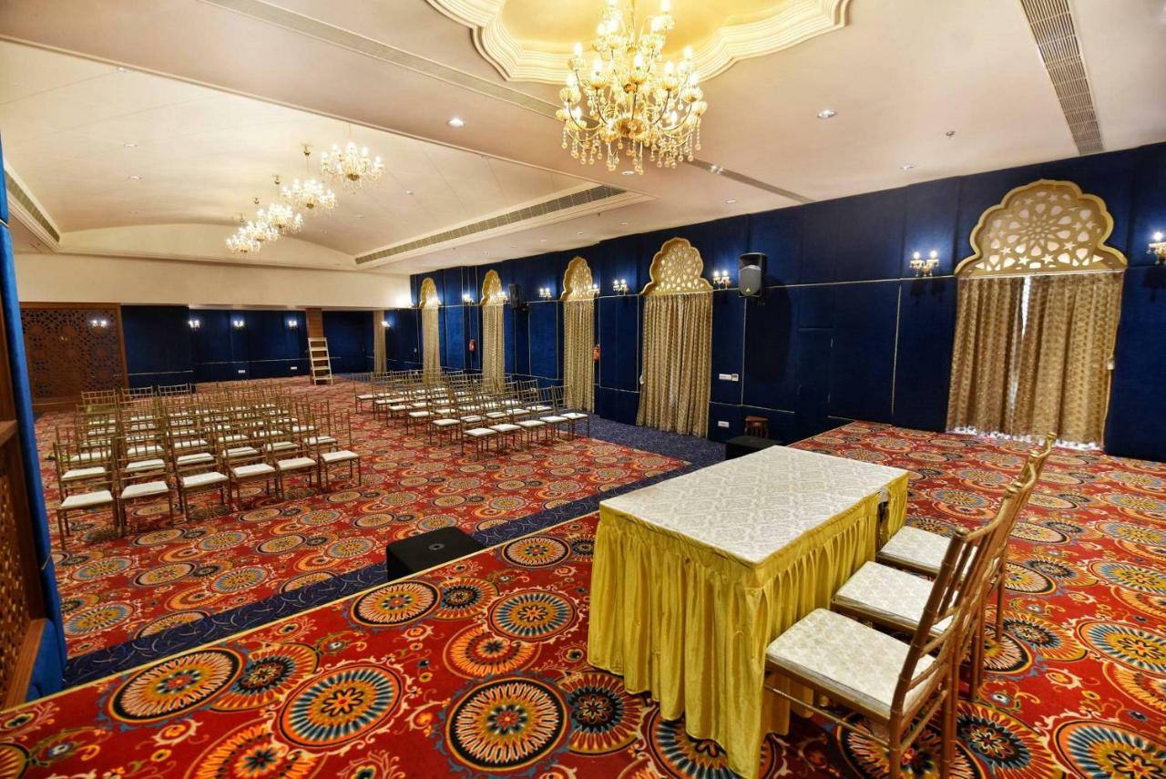 Nirbana Palace - A Heritage Hotel And Spa Jaipur Extérieur photo