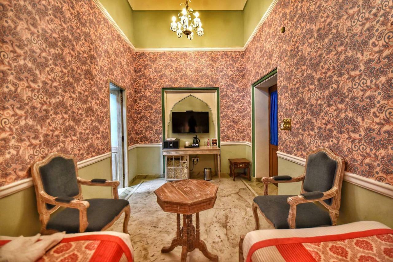 Nirbana Palace - A Heritage Hotel And Spa Jaipur Extérieur photo