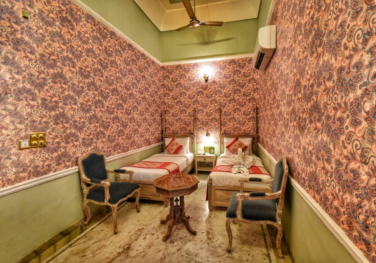 Nirbana Palace - A Heritage Hotel And Spa Jaipur Extérieur photo